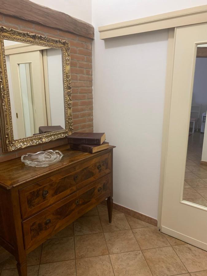 Appartamento Centrale Piacenza Luaran gambar
